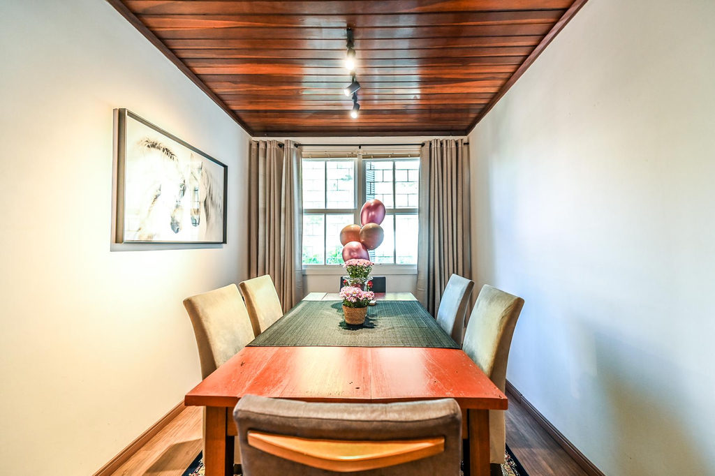 Casa para venda no bairro Menino Deus em Porto Alegre