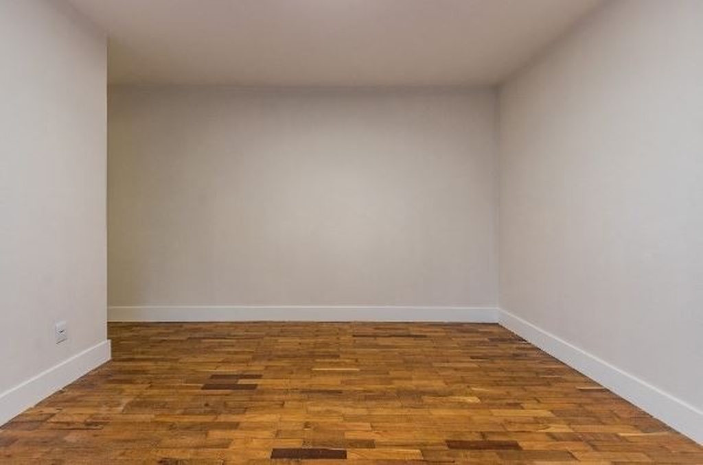 Apartamento para venda no bairro Floresta em Porto Alegre