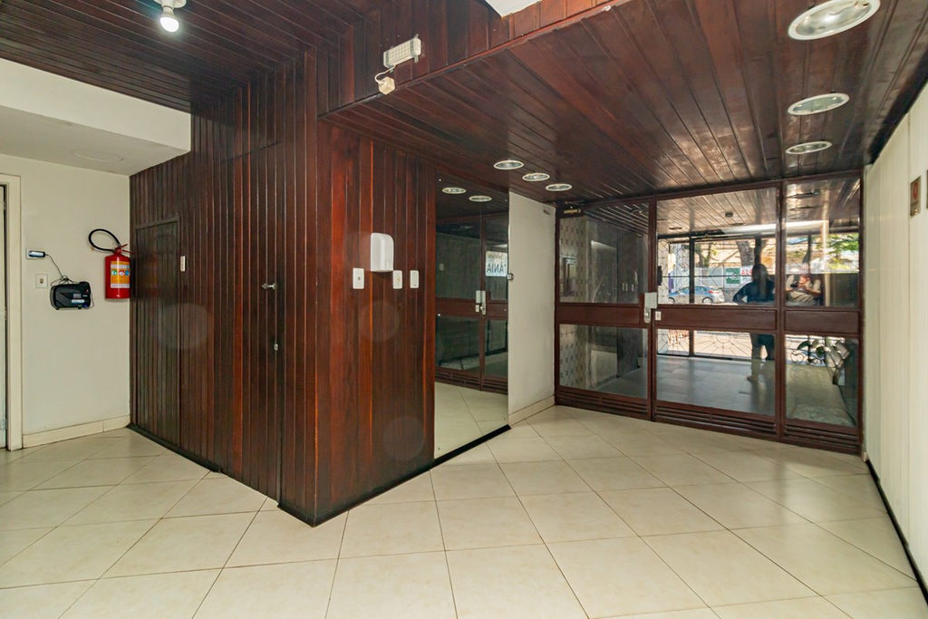 Apartamento para venda no bairro Três Figueiras em Porto Alegre