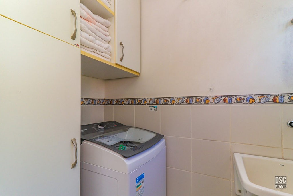 Apartamento para venda no bairro Jardim Itu Sabará em Porto Alegre