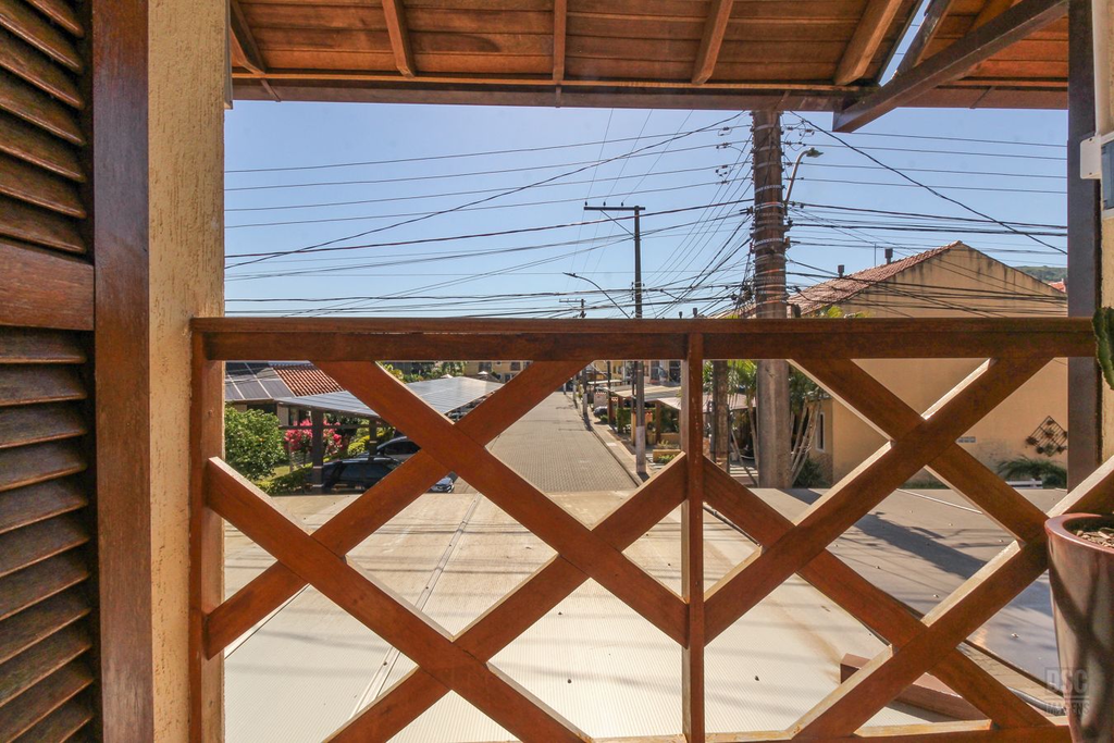 Casa para venda no bairro Hípica em Porto Alegre