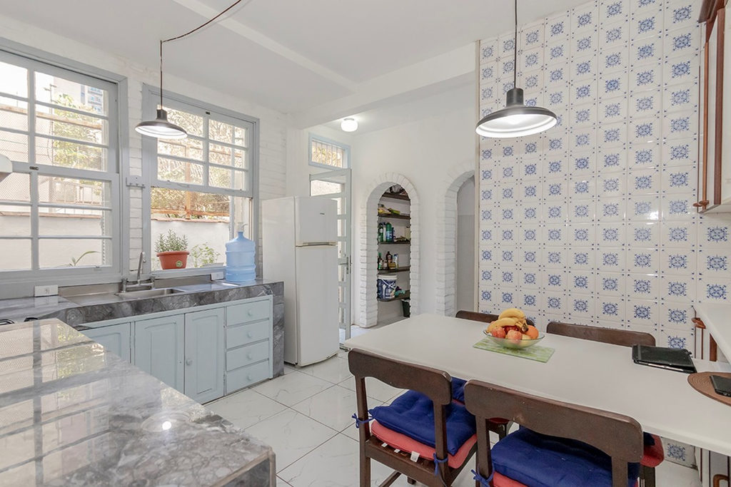 Apartamento para venda no bairro Rio Branco em Porto Alegre