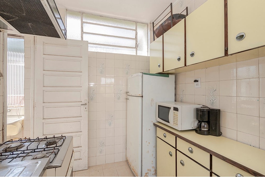 Apartamento para venda no bairro Medianeira em Porto Alegre
