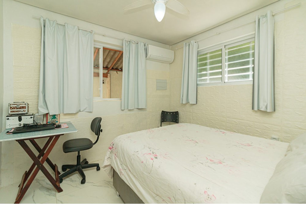 Casa para venda no bairro Menino Deus em Porto Alegre