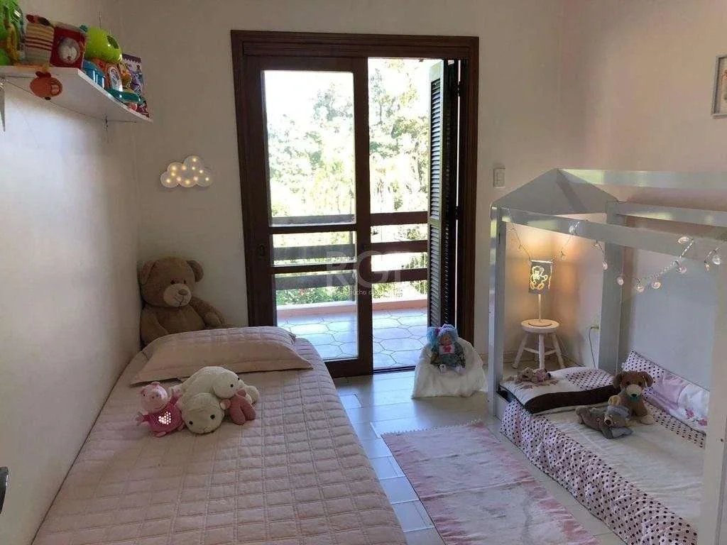 Casa em Condomínio para venda no bairro Cavalhada em Porto Alegre