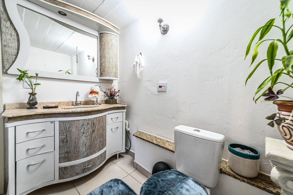 Casa para venda no bairro Menino Deus em Porto Alegre