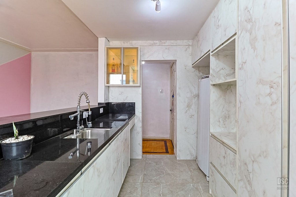 Apartamento para venda no bairro Santa Cecília em Porto Alegre