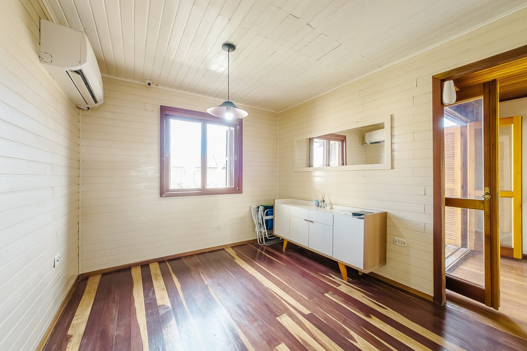 Casa para venda no bairro Centro em Canoas