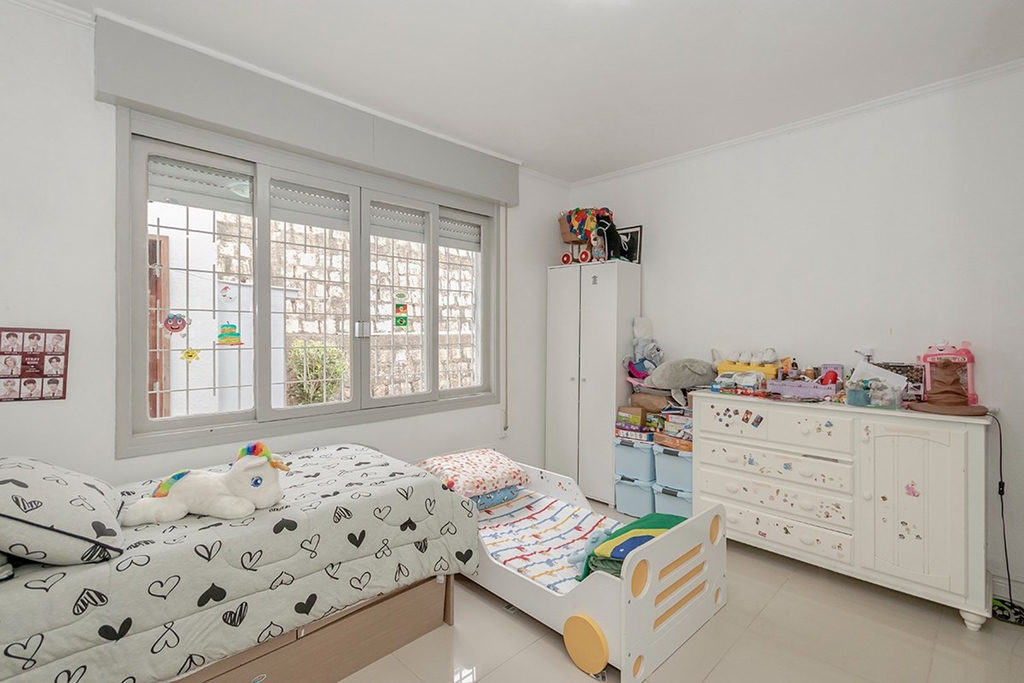 Casa para venda no bairro Três Figueiras em Porto Alegre