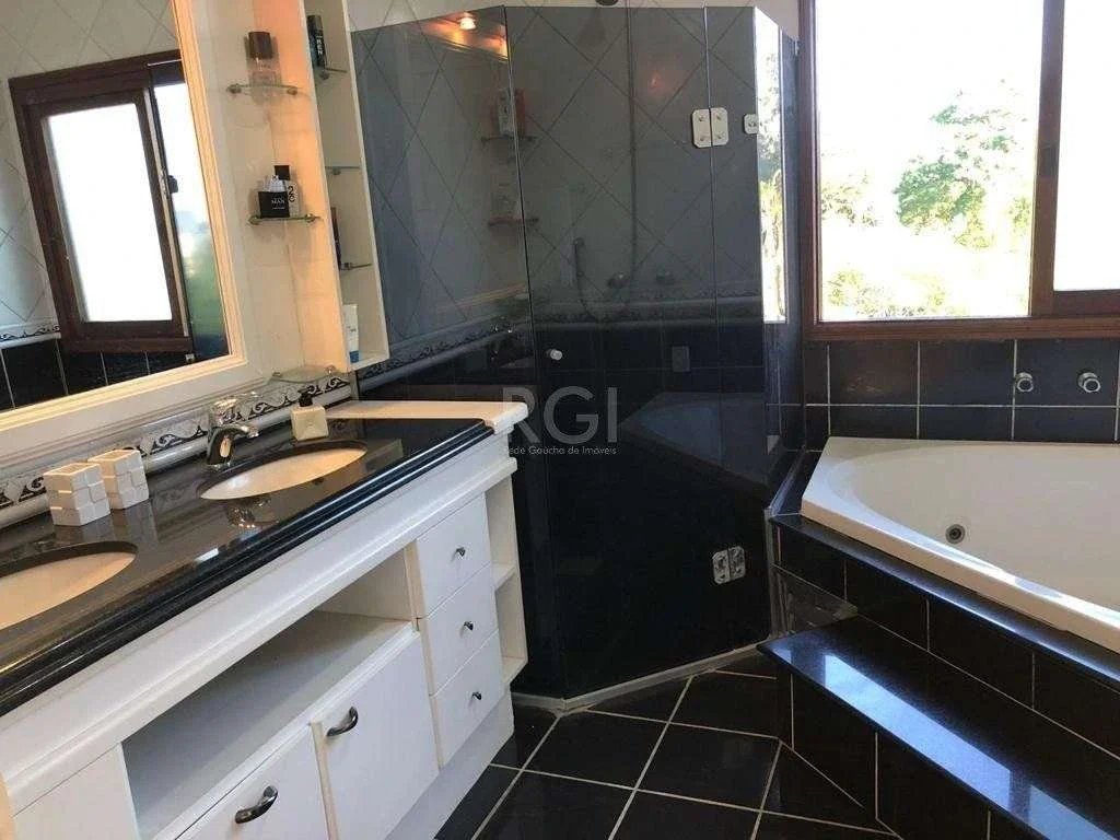 Casa em Condomínio para venda no bairro Cavalhada em Porto Alegre