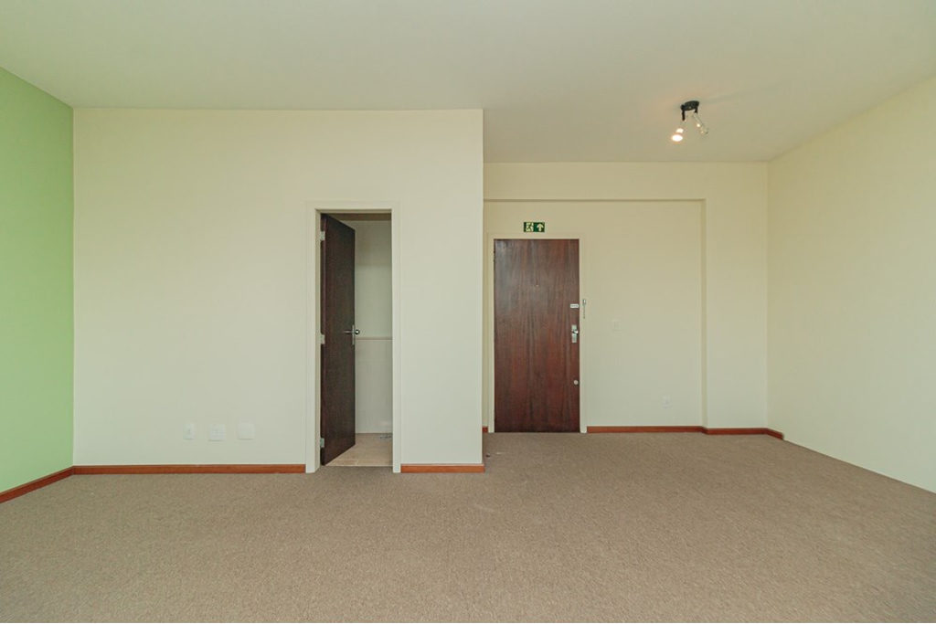 Sala para venda no bairro Petrópolis em Porto Alegre
