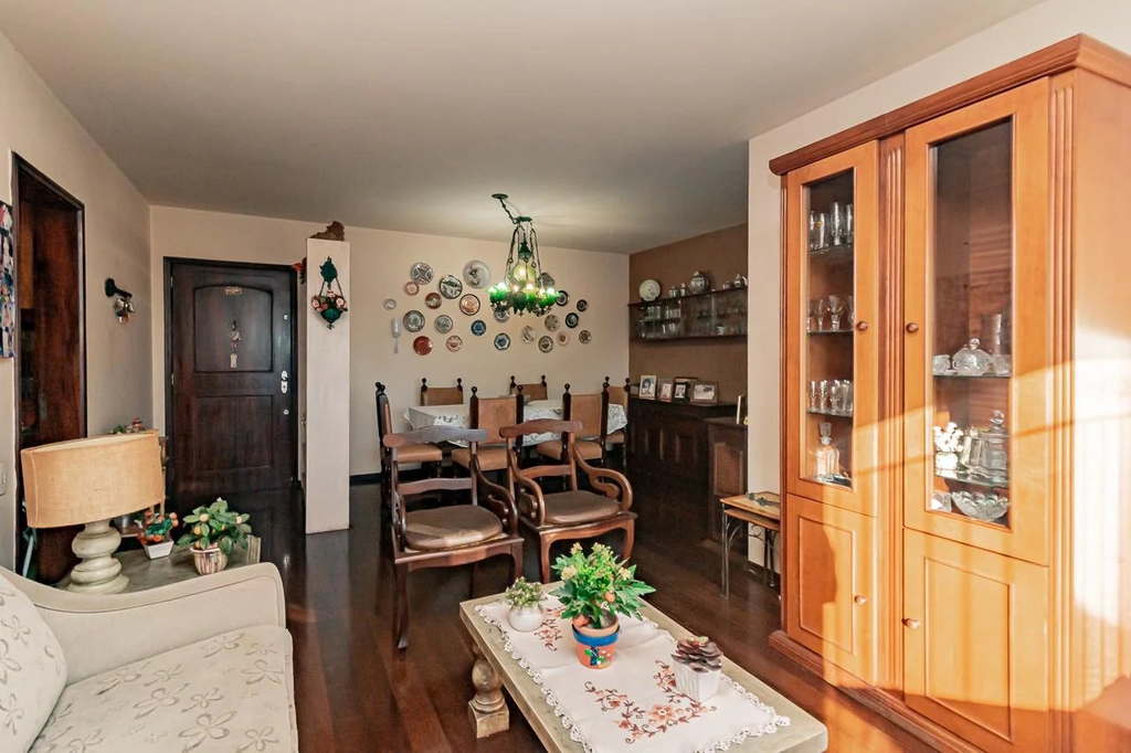 Apartamento para venda no bairro Rio Branco em Porto Alegre