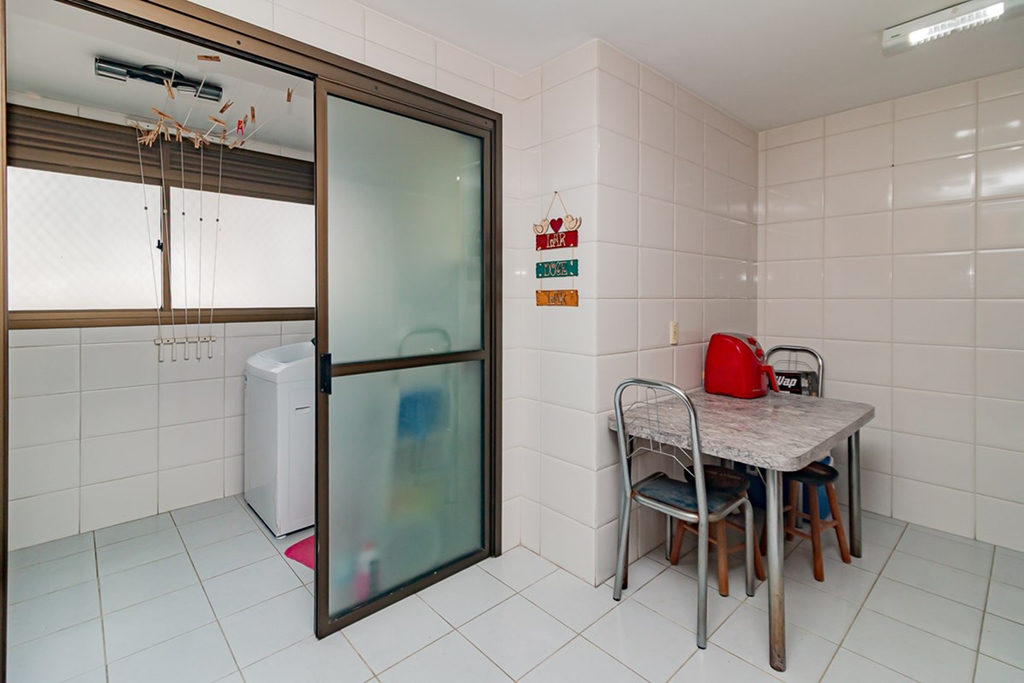 Apartamento para venda no bairro Menino Deus em Porto Alegre