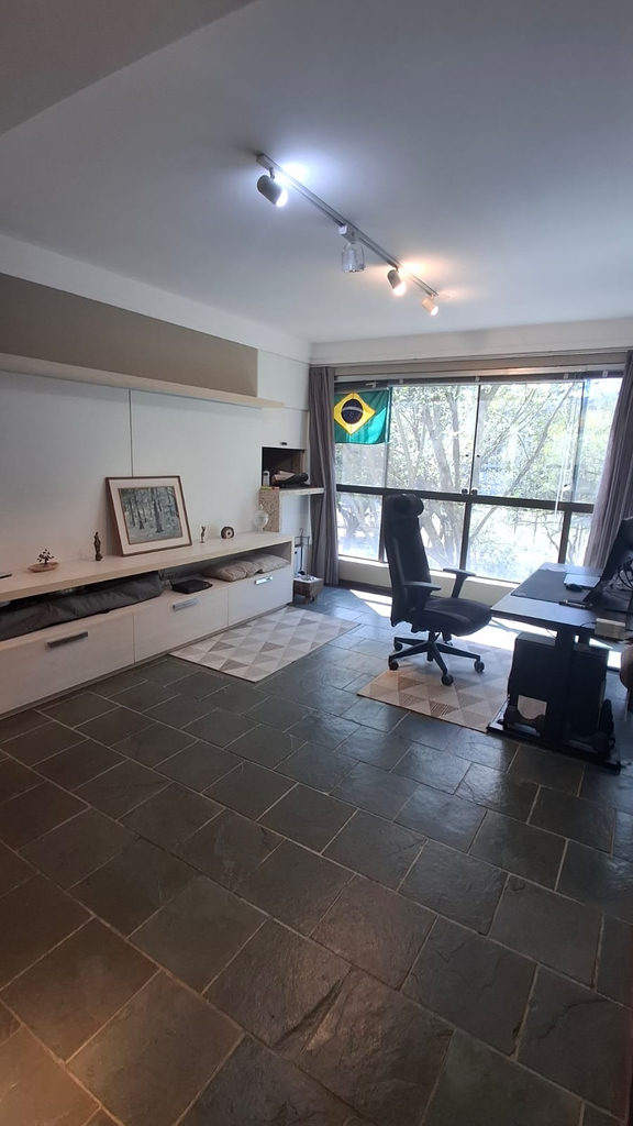 Apartamento para venda no bairro Petrópolis em Porto Alegre