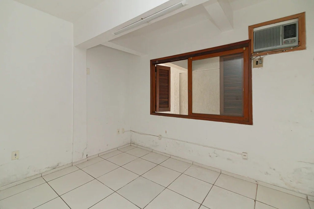 Casa para venda no bairro Higienópolis em Porto Alegre