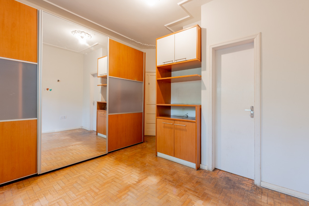 Casa para venda no bairro Moinhos de Vento em Porto Alegre