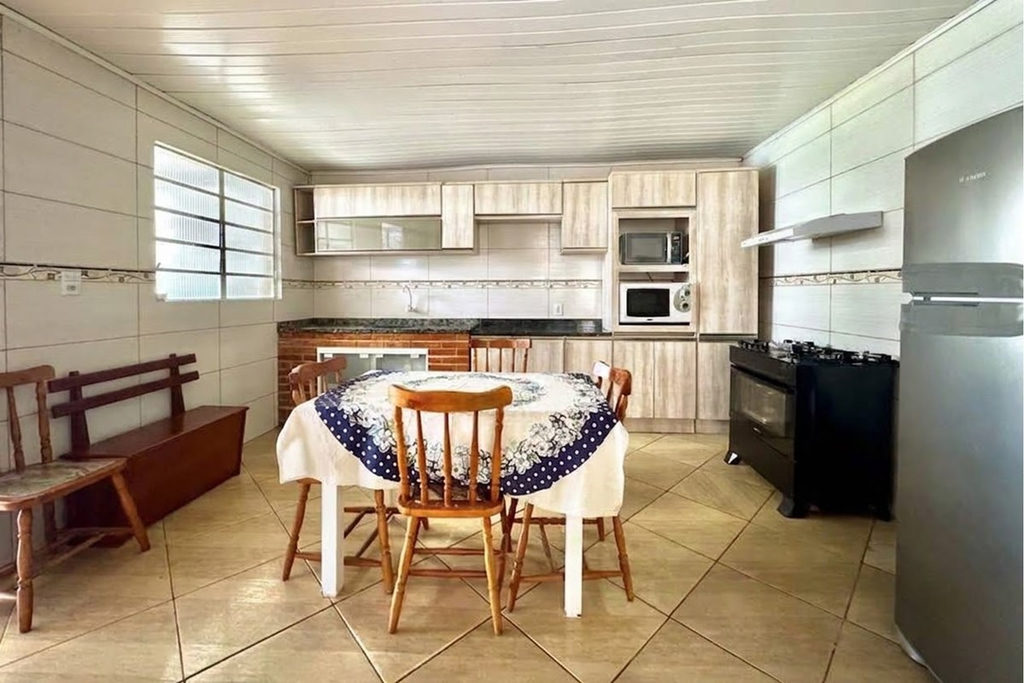 Casa para venda no bairro Igara em Canoas