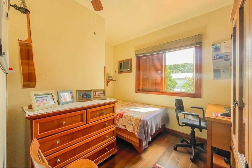 Casa para venda no bairro Menino Deus em Porto Alegre