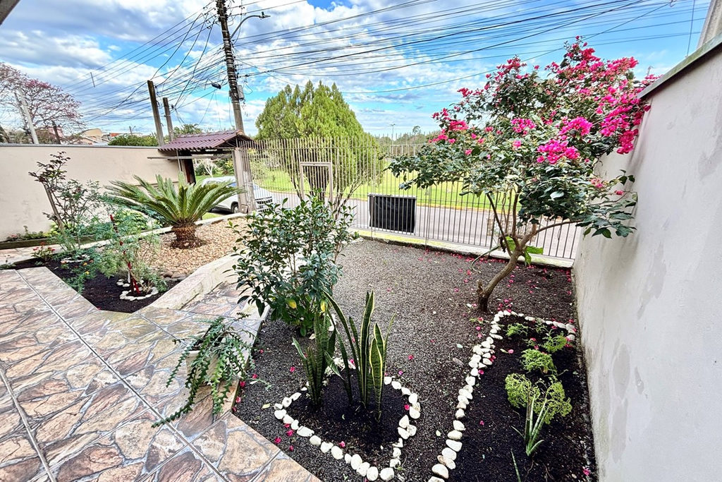 Casa para venda no bairro Moinhos de Vento em Canoas