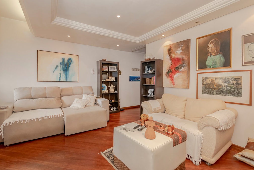 Apartamento para venda no bairro Chácara das Pedras em Porto Alegre