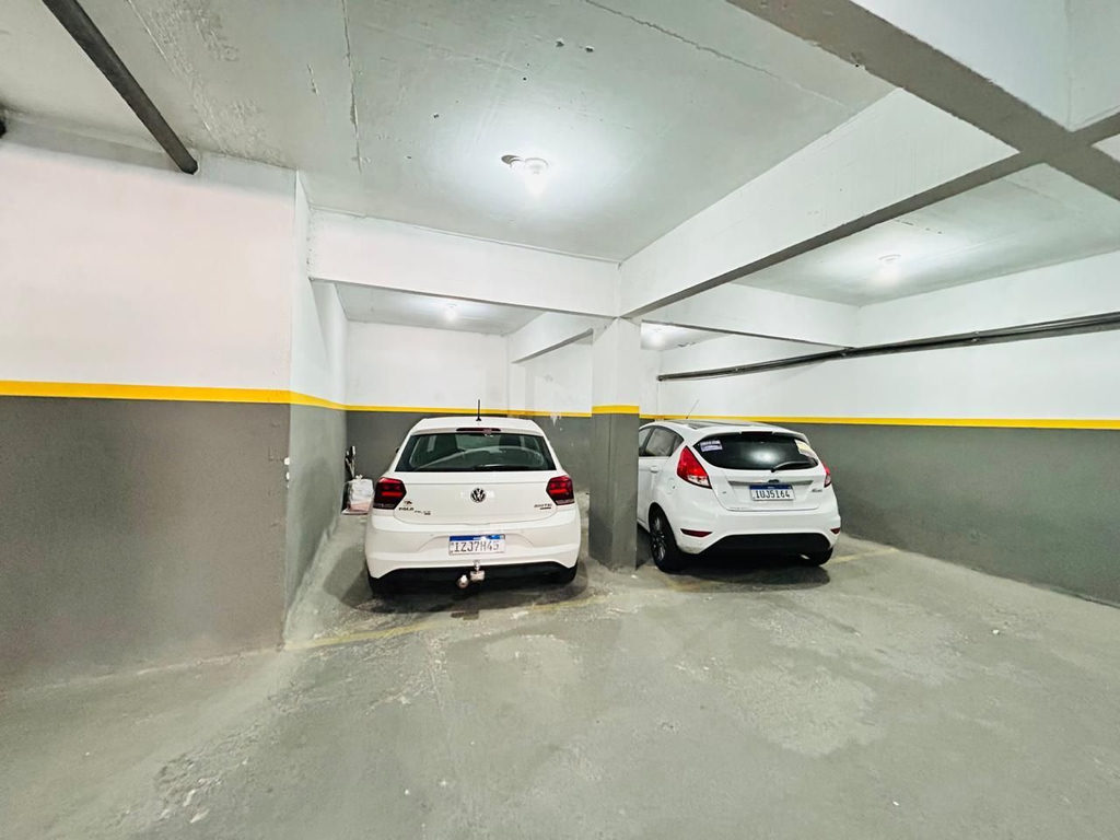 Apartamento para venda no bairro Três Figueiras em Porto Alegre