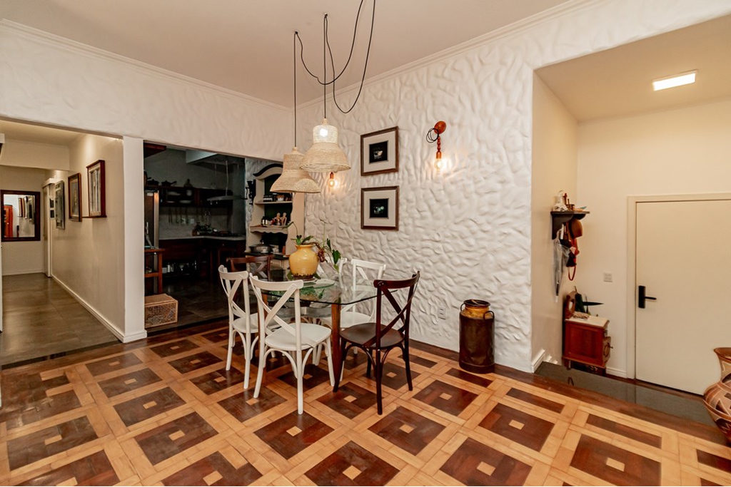 Apartamento para venda no bairro Centro Histórico em Porto Alegre