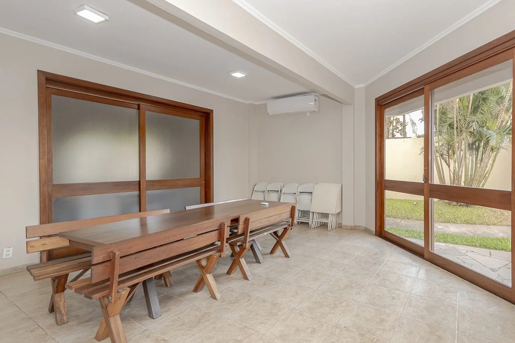 Apartamento para venda no bairro Camaquã em Porto Alegre