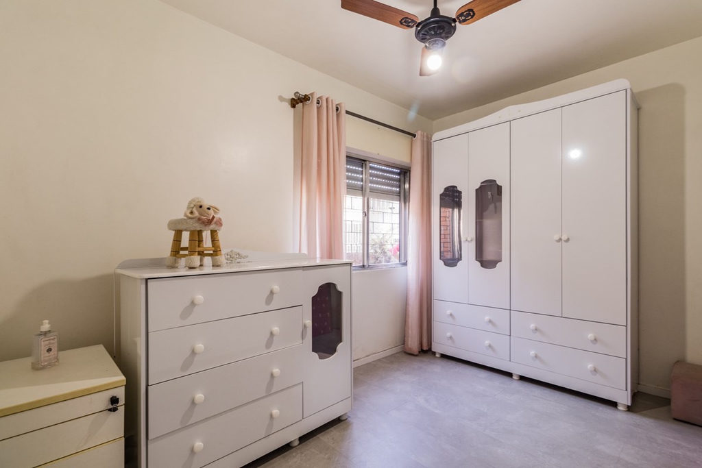 Apartamento para venda no bairro São Sebastião em Porto Alegre