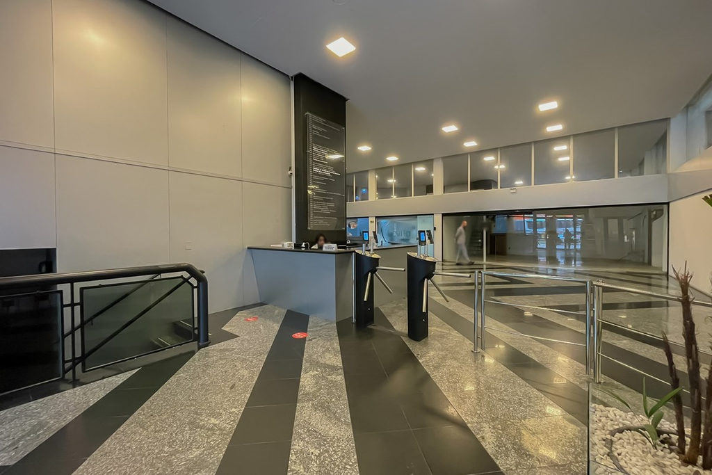 Sala para venda no bairro Petrópolis em Porto Alegre