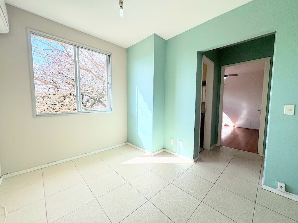 Apartamento para venda no bairro Teresópolis em Porto Alegre