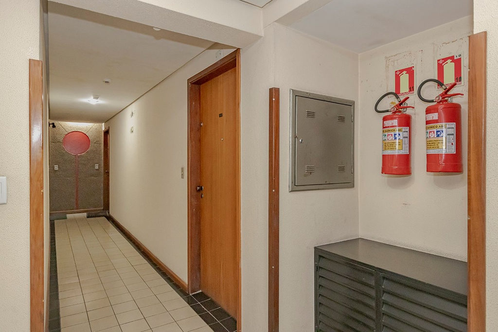 Sala para venda no bairro Floresta em Porto Alegre