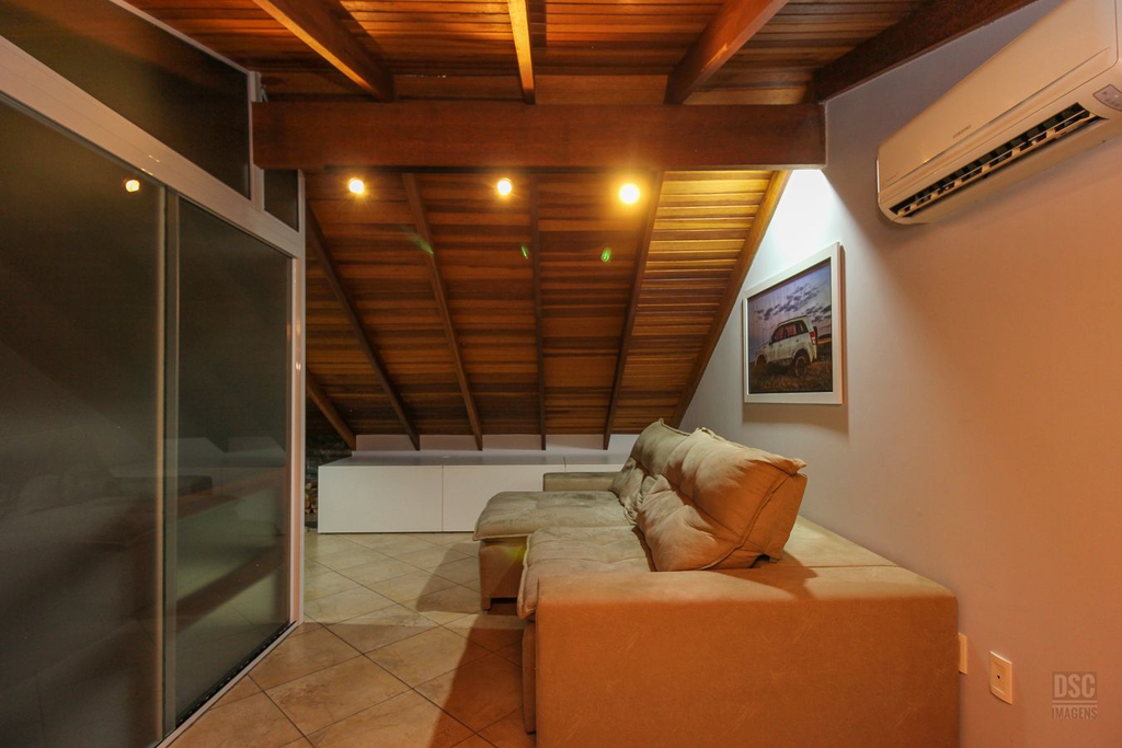 Casa para venda no bairro Hípica em Porto Alegre
