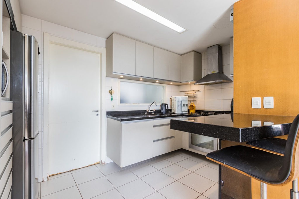 Apartamento para venda no bairro Jardim Europa em Porto Alegre