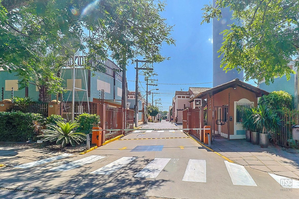 Casa em Condomínio para venda no bairro Jardim Itu em Porto Alegre