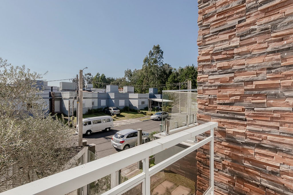 Casa em Condomínio para venda no bairro Lomba do Pinheiro em Porto Alegre