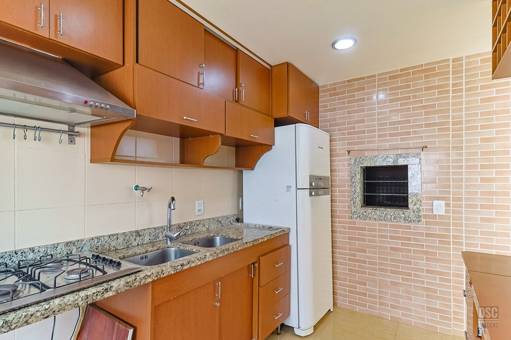 Apartamento para venda no bairro Passo da Areia em Porto Alegre