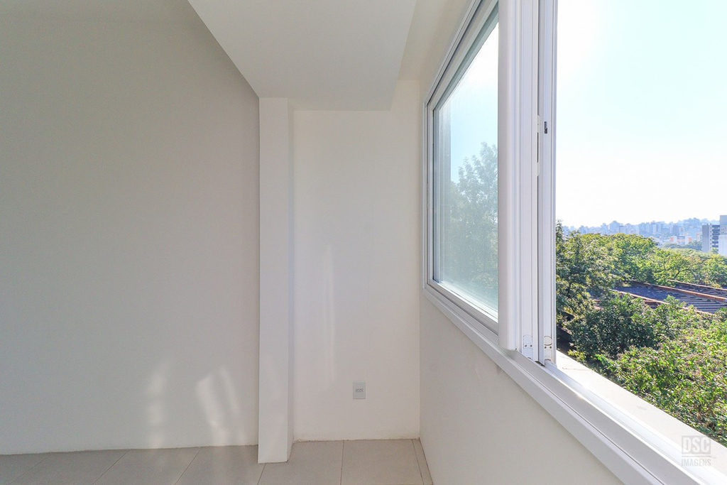 Apartamento para venda no bairro Santo Antônio em Porto Alegre