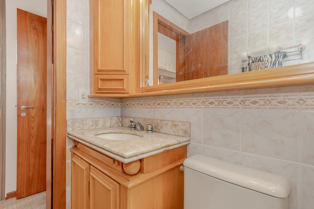 Apartamento para venda no bairro Chácara das Pedras em Porto Alegre