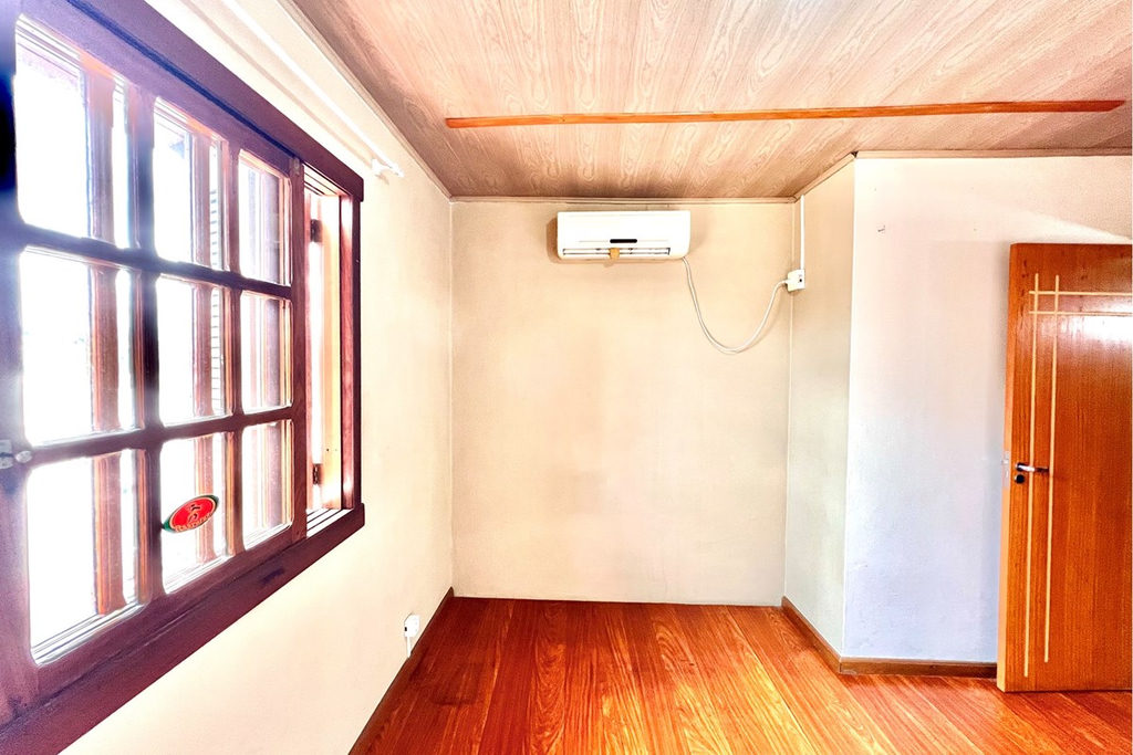 Casa para venda no bairro Estância Velha em Canoas