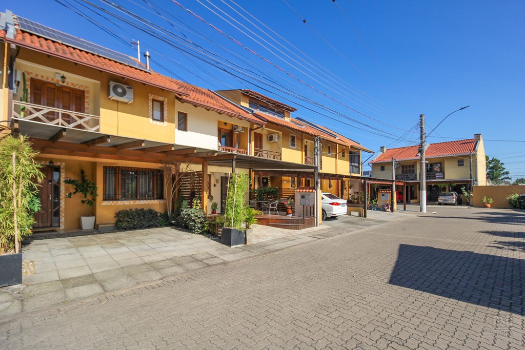 Casa para venda no bairro Hípica em Porto Alegre