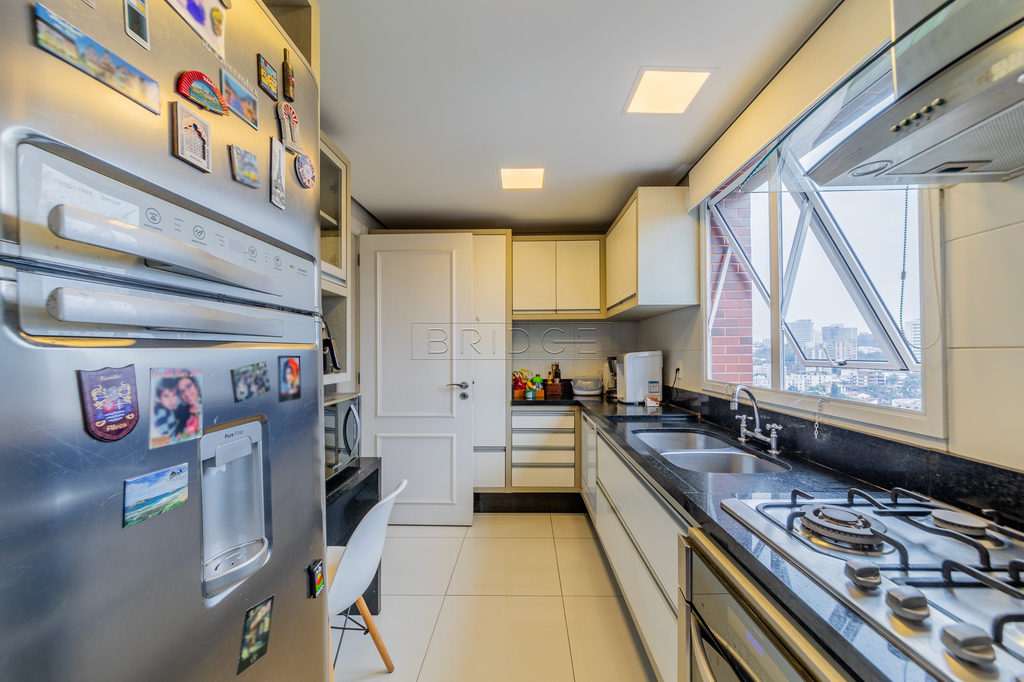 Apartamento para venda no bairro Boa Vista em Porto Alegre