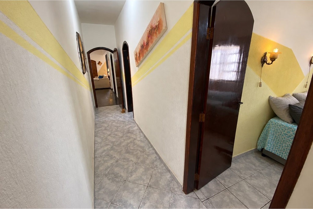 Casa, 6 quartos, 160 m² - Foto 4