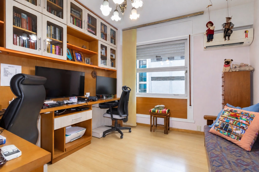 Apartamento para venda no bairro Centro Histórico em Porto Alegre