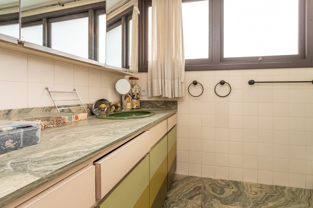 Apartamento para venda no bairro Mont Serrat em Porto Alegre