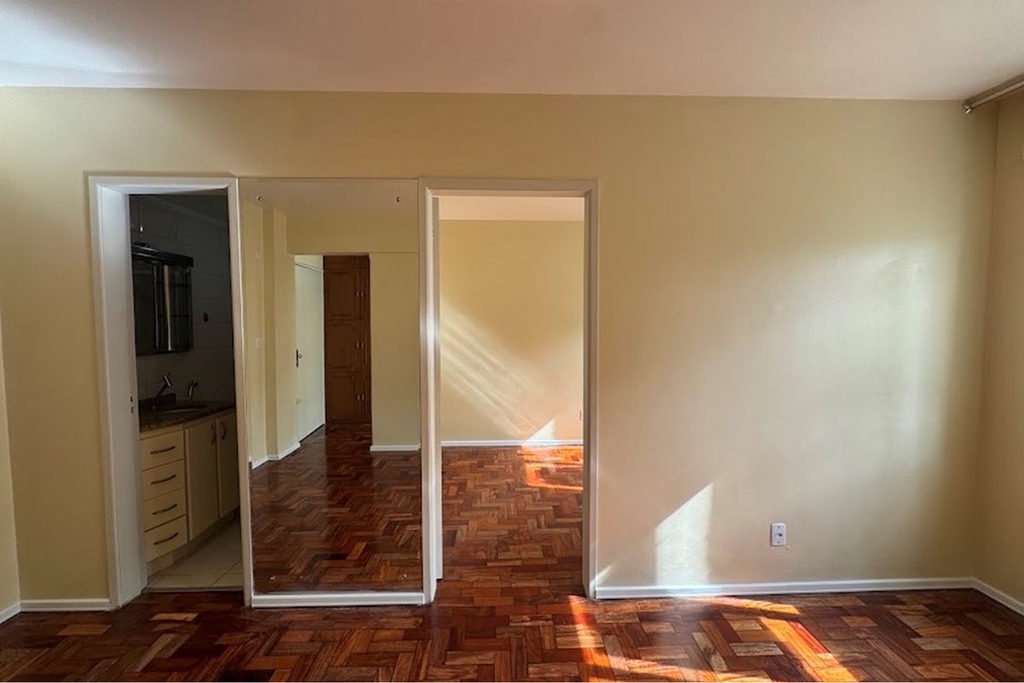 Apartamento para venda no bairro Jardim Lindóia em Porto Alegre