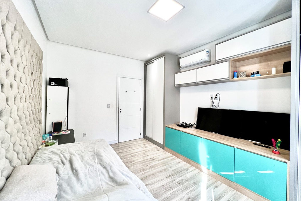 Casa para venda no bairro Estância Velha em Canoas