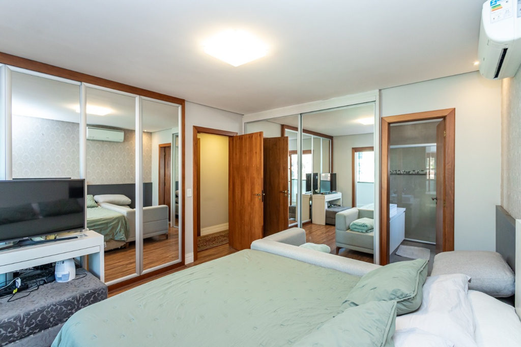 Cobertura Duplex para venda no bairro Mont Serrat em Porto Alegre