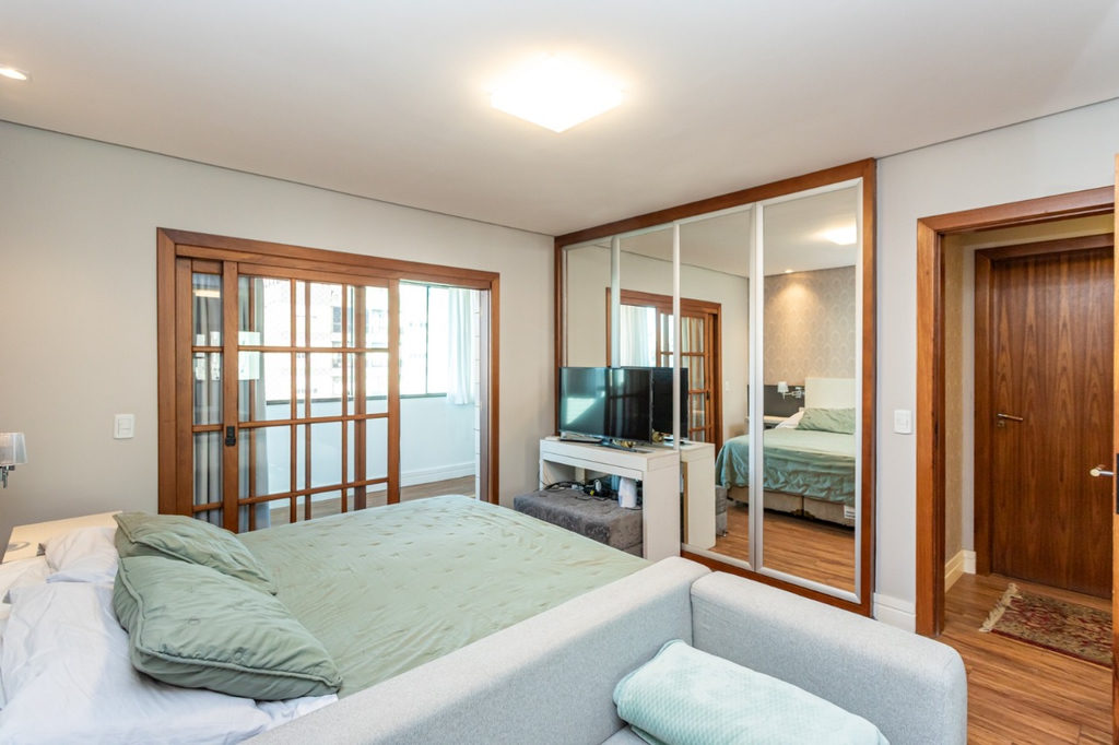 Cobertura Duplex para venda no bairro Mont Serrat em Porto Alegre
