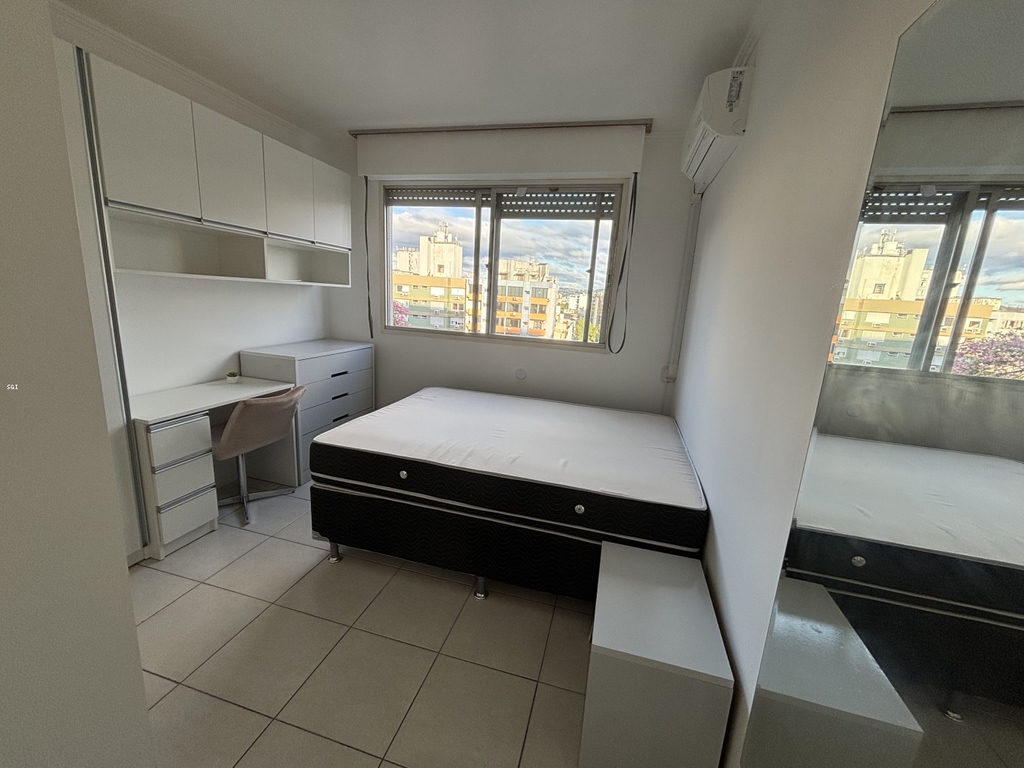 Apartamento para venda no bairro Centro Histórico em Porto Alegre