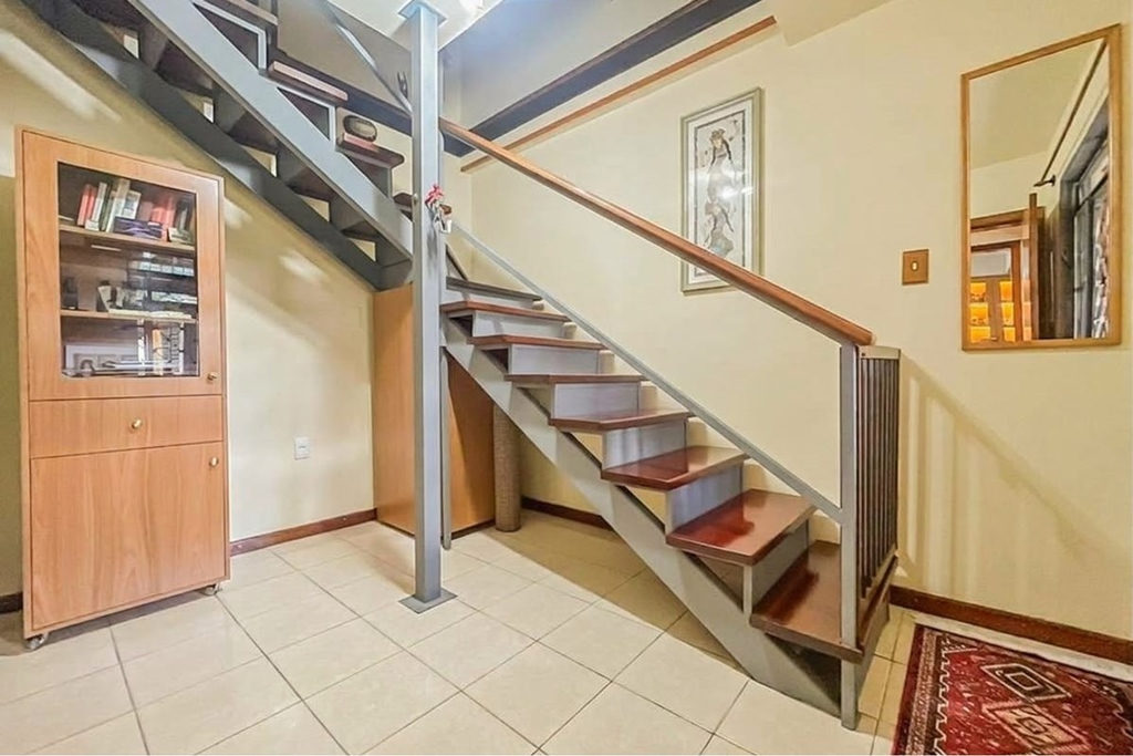 Casa para venda no bairro Menino Deus em Porto Alegre